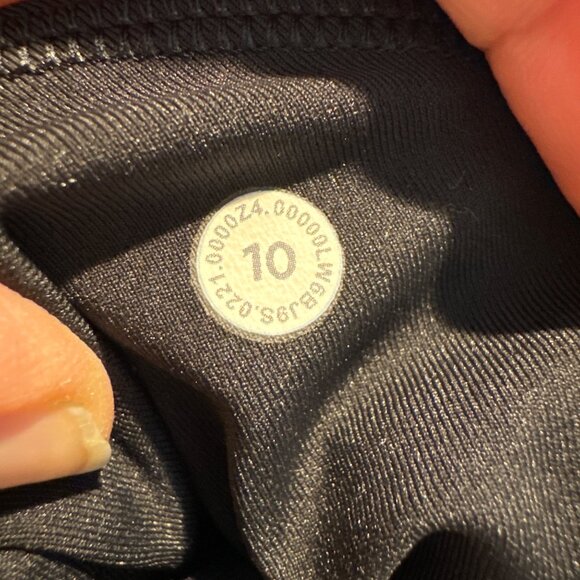 Lululemon Black Swift Speed High Rise Crop 23” Black womans size 10 - Picture 13 of 14